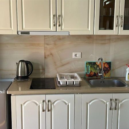 Arlind'S Apartaments Vlorë Екстериор снимка