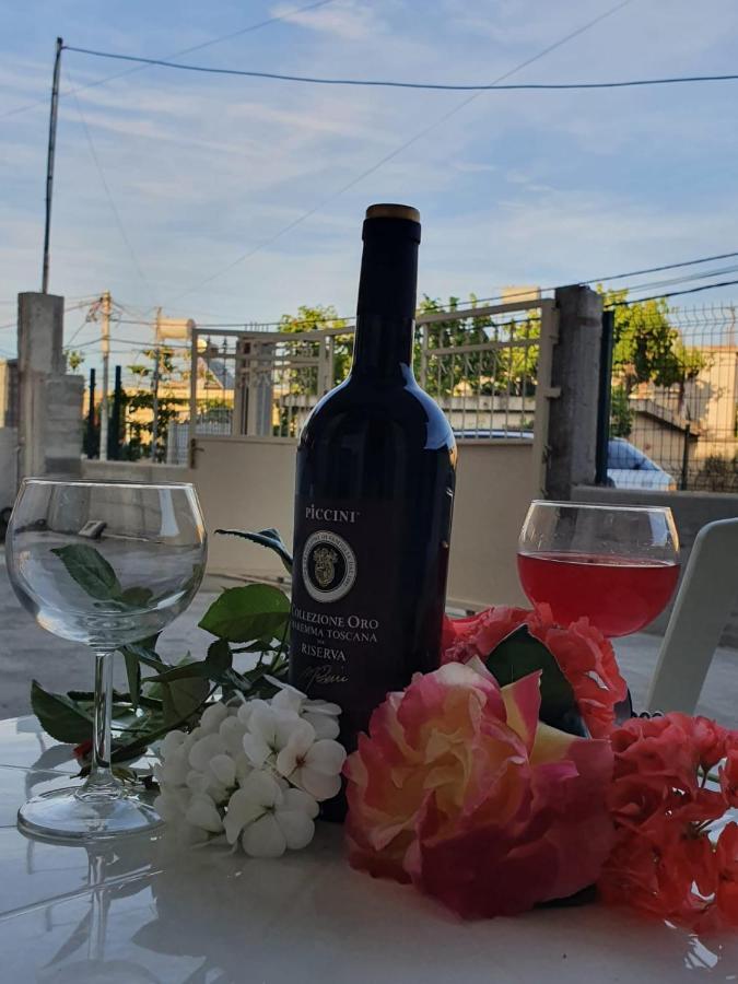 Arlind'S Apartaments Vlorë Екстериор снимка