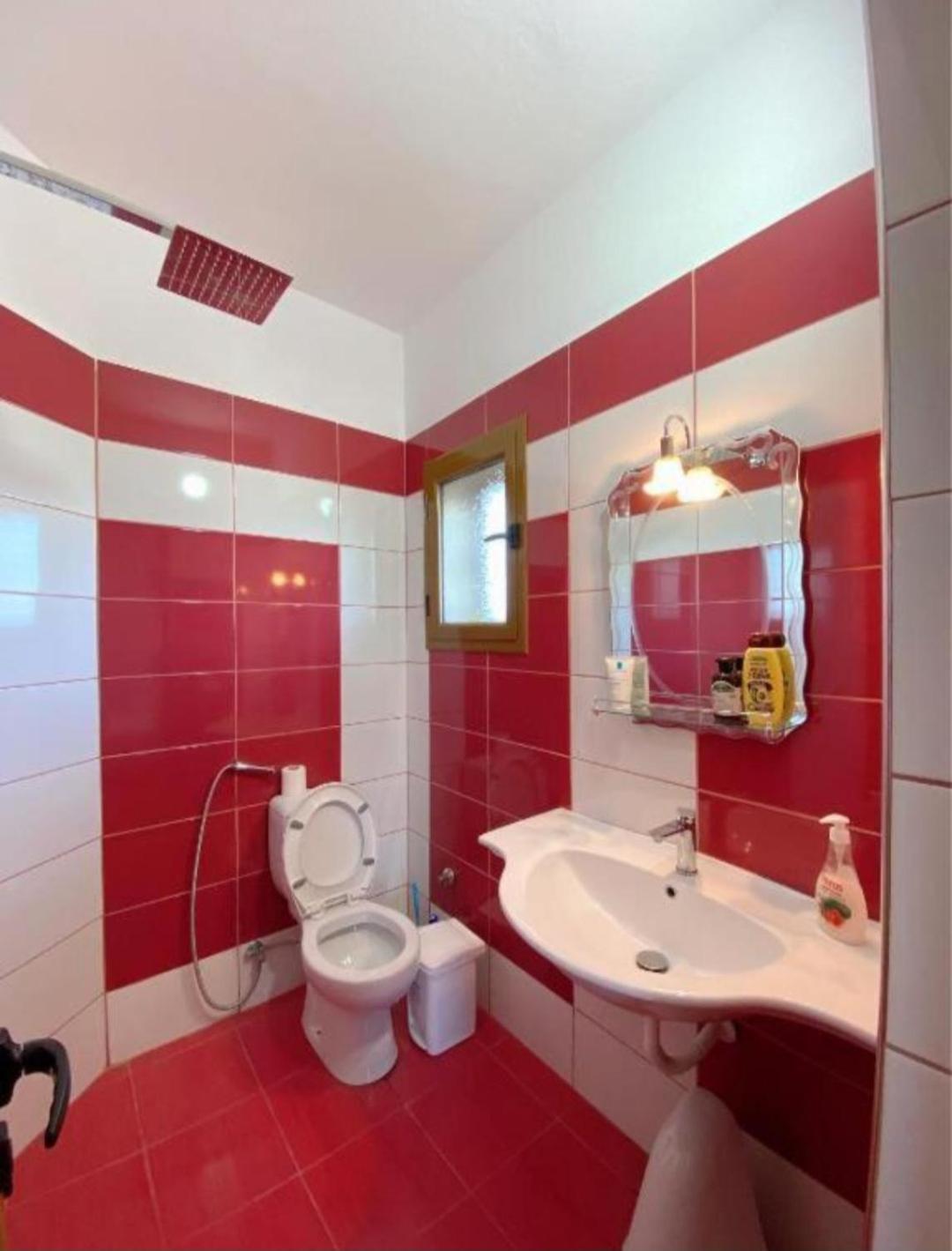 Arlind'S Apartaments Vlorë Екстериор снимка