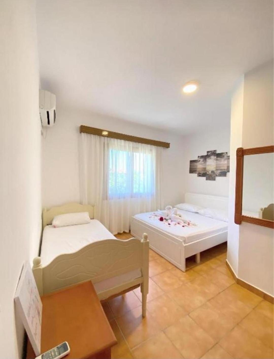 Arlind'S Apartaments Vlorë Екстериор снимка