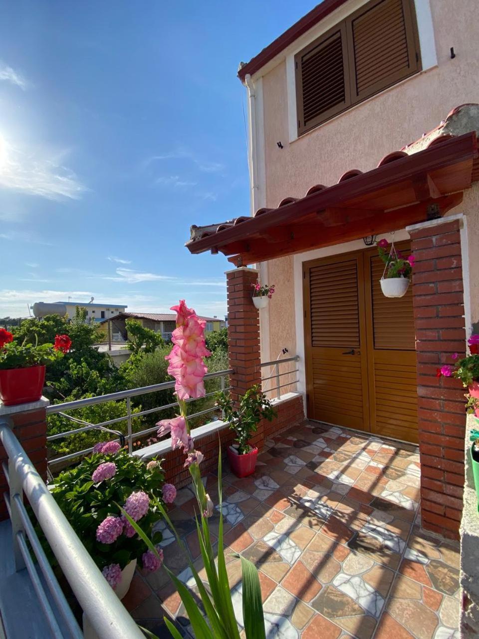 Arlind'S Apartaments Vlorë Екстериор снимка